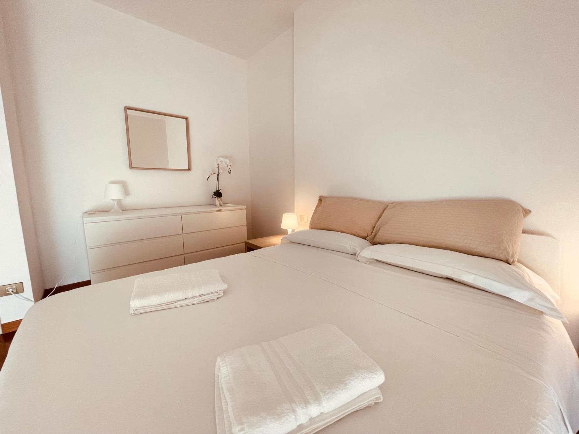 Lemon Tree Resort - Freeparking - Garden Генуя Екстер'єр фото